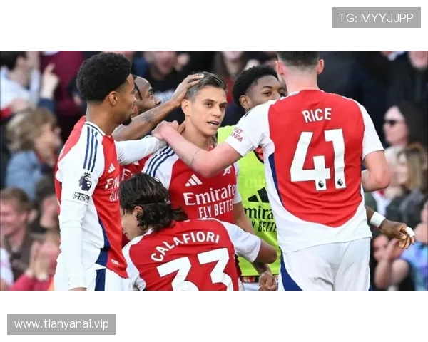 特罗萨德妻子社媒发文疑暗示离队向萨卡女友深情告别