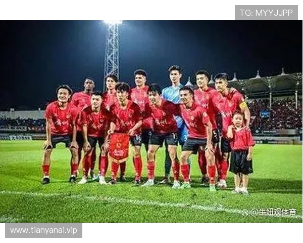 塞尔马尼独中两元 陕西联半场两球领先青岛红狮狮